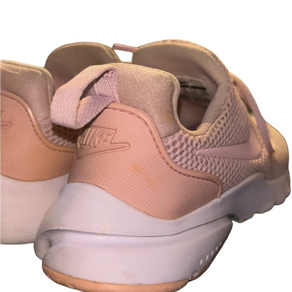 Nike Air Presto Fly Prism Pink Sneakers - Picture 6 of 7